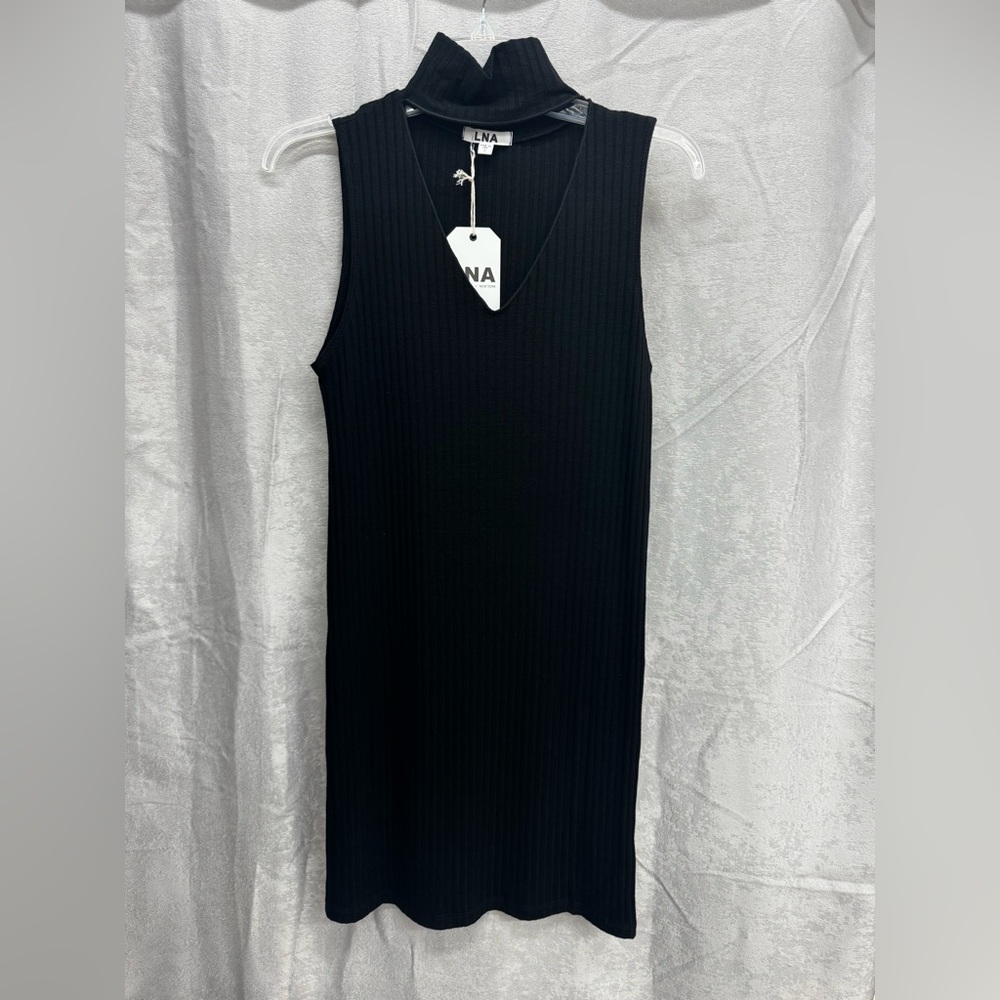 LNA Black Ribbed V-Neck Top
